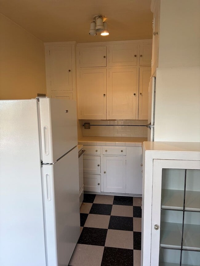 Interior Photo - Republican