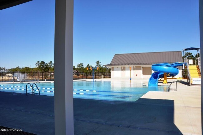 Building Photo - RIVER LIGHTS