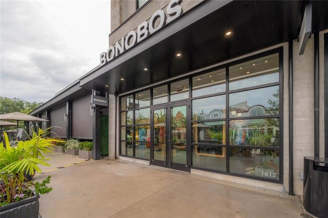 Building Photo - 762 S Village Cir