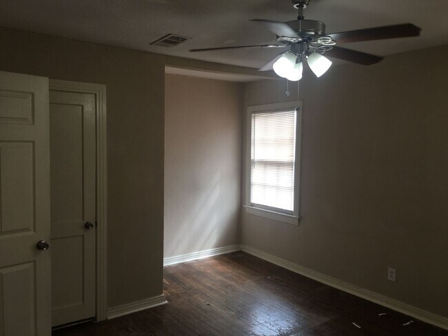 Building Photo - Beautiful Two Story in Prime Location!