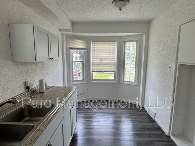 Building Photo - 16068 Tacoma St