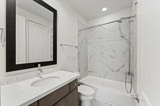 Building Photo - 4053 Leeland St