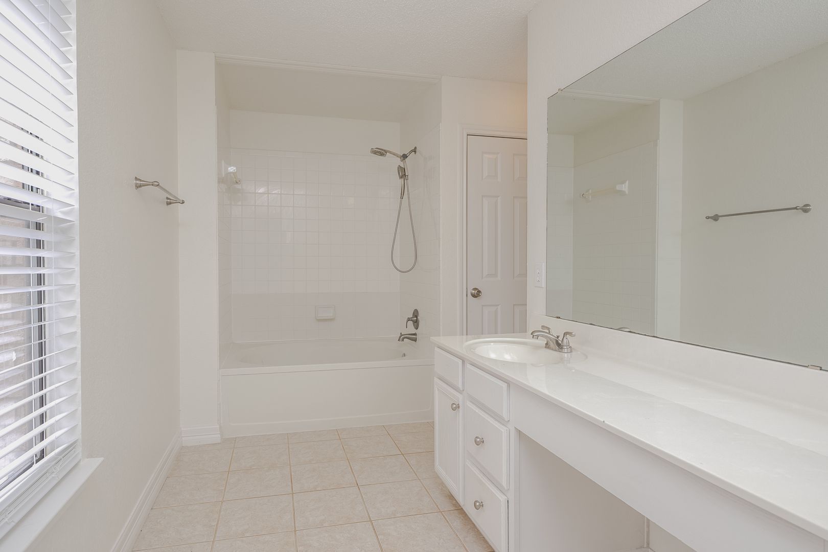 Building Photo - 6410 Nottoway Ct