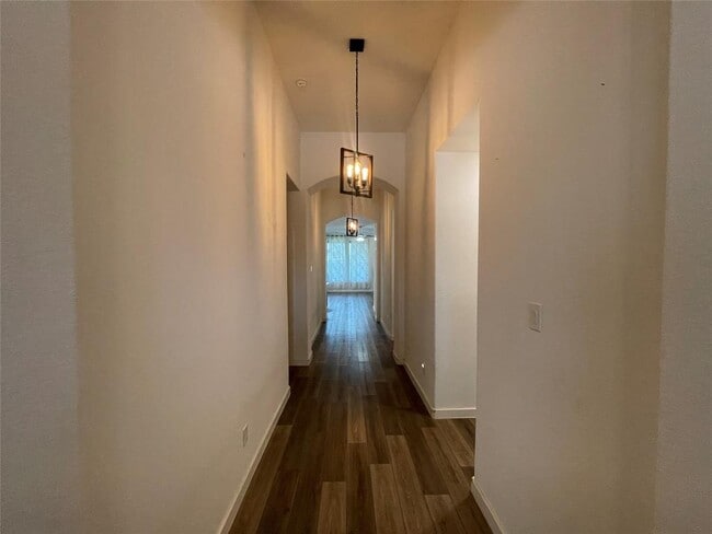 Building Photo - 3023 Dragonlet Ln