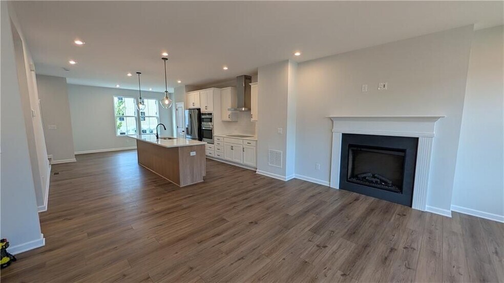 Building Photo - 3053 Beacon Bend Xing