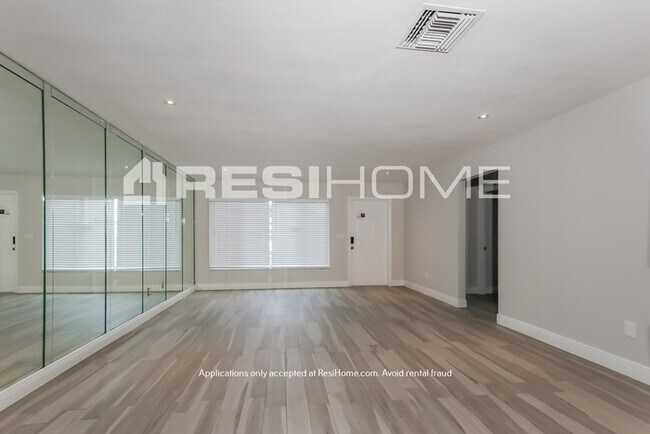 Building Photo - HOME FOR RENT!! ONE MONTH FREE!!