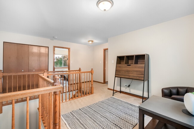 Building Photo - 1303 River Haven Trail