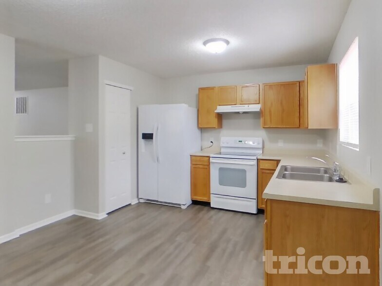 Building Photo - 10818 Wymm Ln