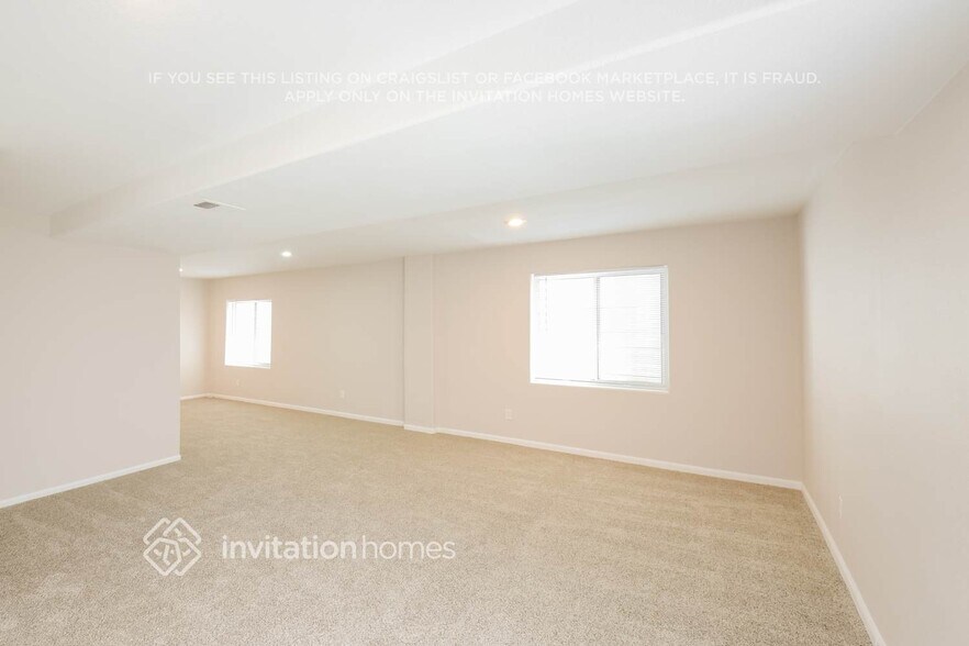 Building Photo - 3538 S Ceylon Way