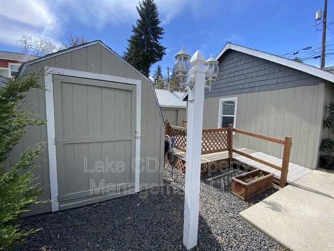Building Photo - 1147 N 7th St