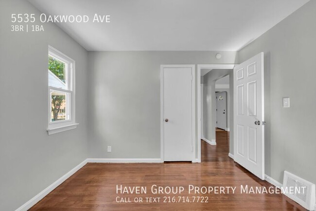 Building Photo - 5535 Oakwood Ave