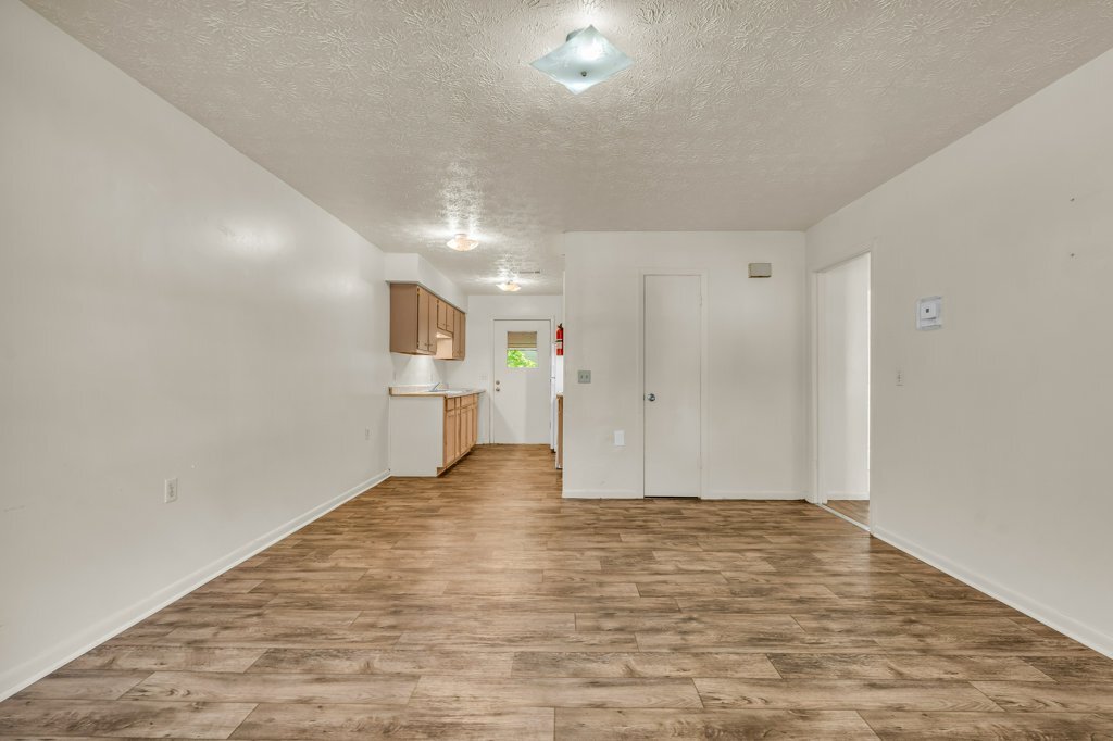 Building Photo - 503 Cromwell St