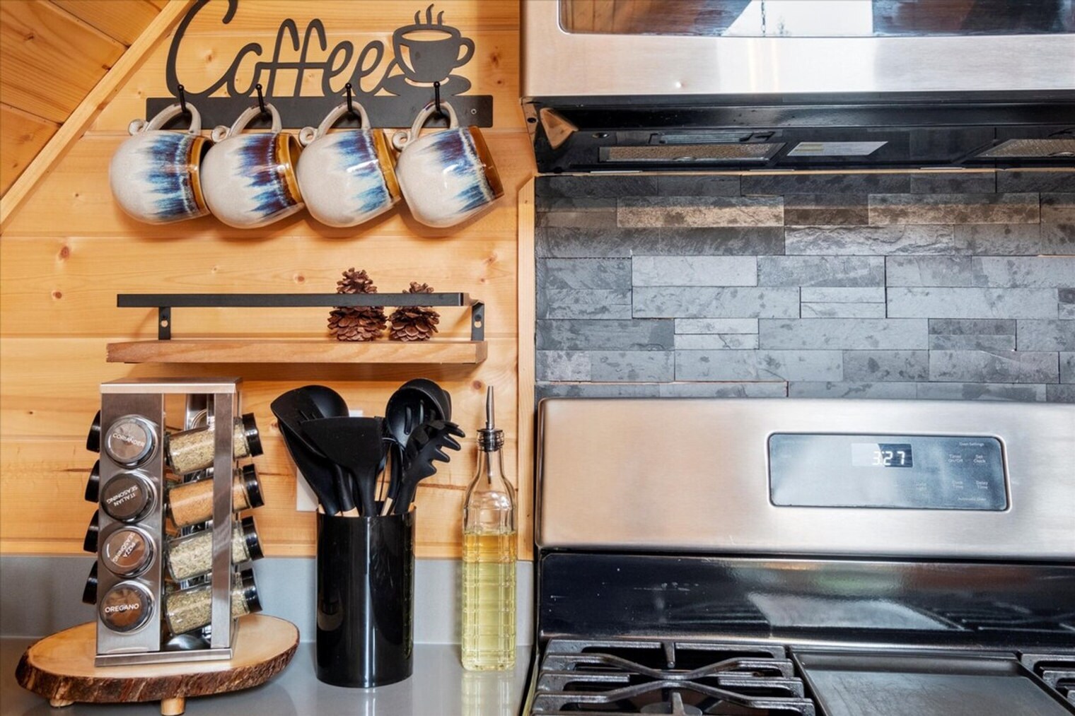 Building Photo - 102 Tahoma Pl