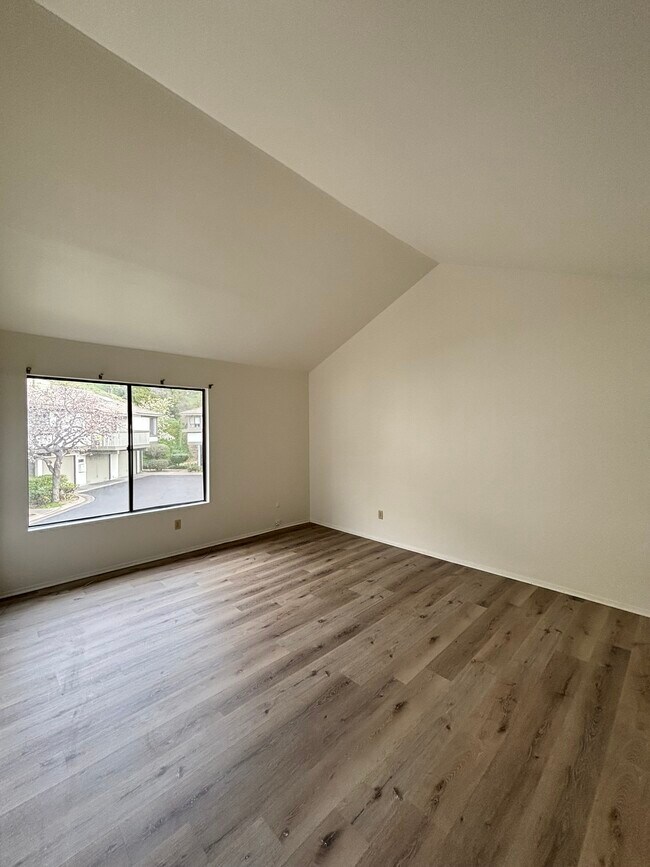 Building Photo - 3435 Reynard Way