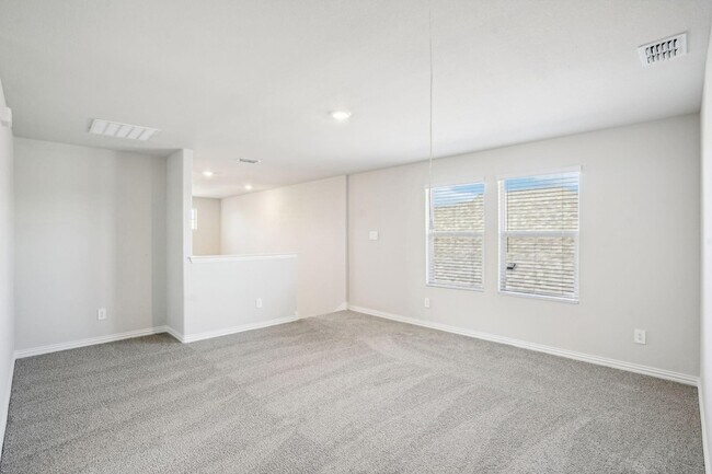 Building Photo - 4012 Sandstone Dr