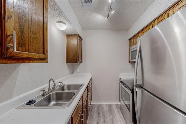 Building Photo - 420 Lucille St