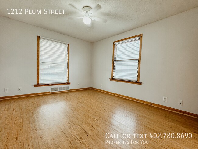 Building Photo - 1212 Plum St