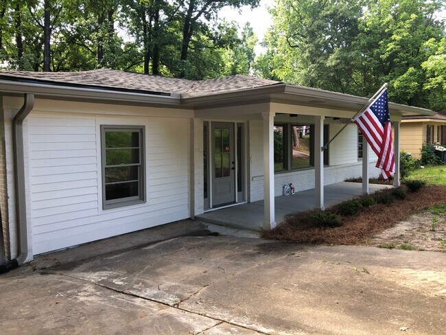 Primary Photo - 5524 Rodgers Dr