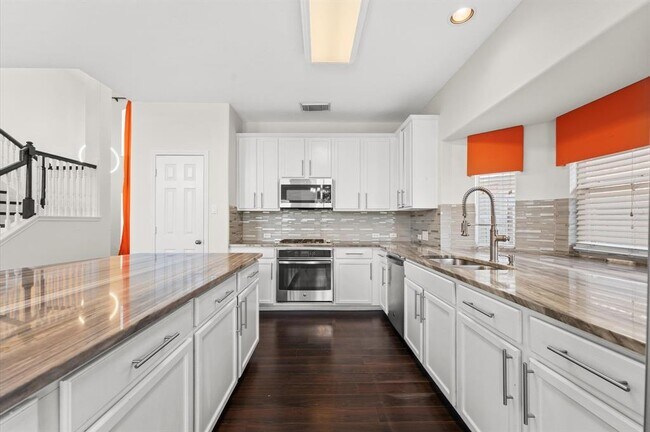 Building Photo - 21231 Rush Hollow Ct