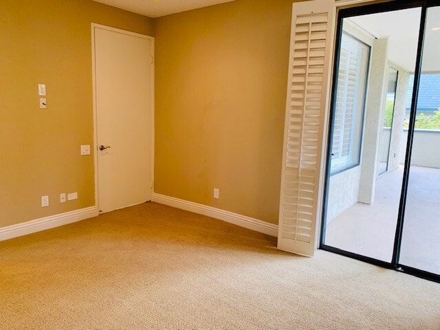 Building Photo - INCREDIBLE 3BD/3BA TOWNHOME IN THE DEL CHA...
