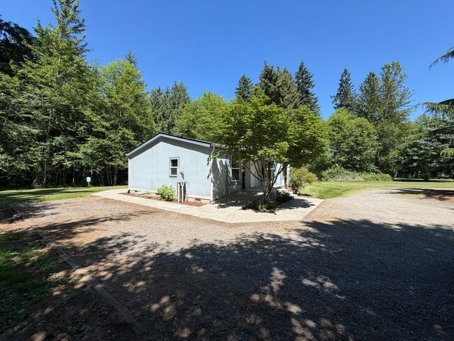 Building Photo - Peaceful Living – 3 Bedroom, 2 Bath Single-Family Home