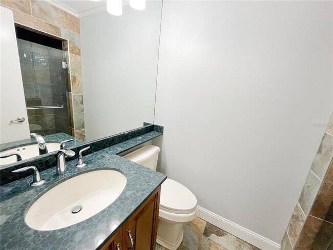 Building Photo - 3502 Sunbeam Dr