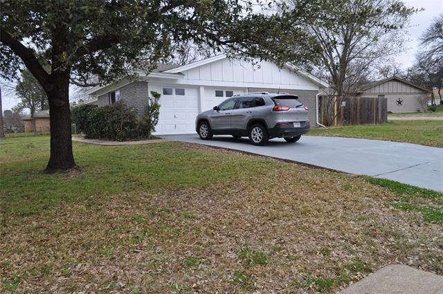 Building Photo - 2232 Shady Brook Dr