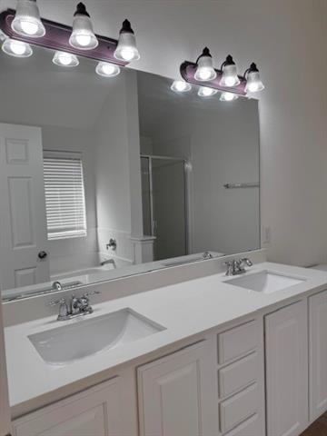 Building Photo - 2837 Laurel Oak Dr
