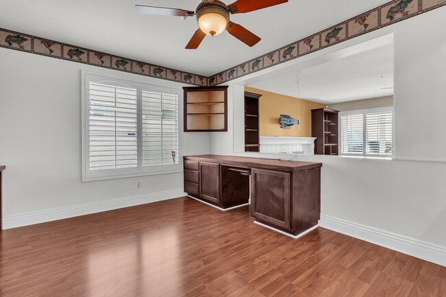 Building Photo - 29767 Southwood Ln