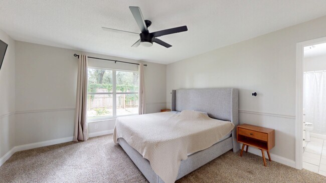 Building Photo - 4026 Banbury Cir