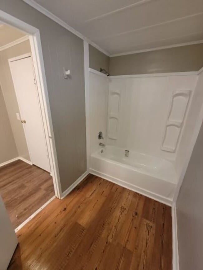 Building Photo - Renovated 3 Bedroom 2 Bath Home for Rent!!