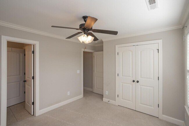 Building Photo - 7002 Brindle Ridge Way