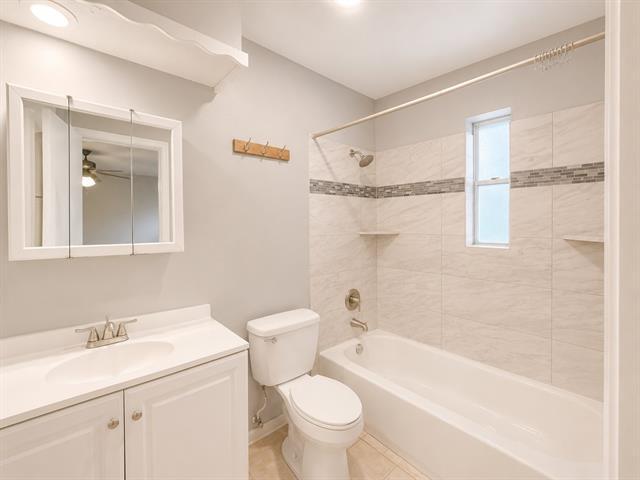 Building Photo - 930 Lindy Ct