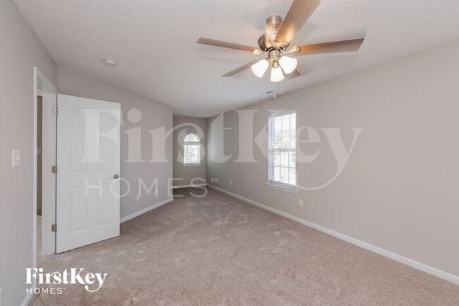 Building Photo - 1018 Salmon River Dr