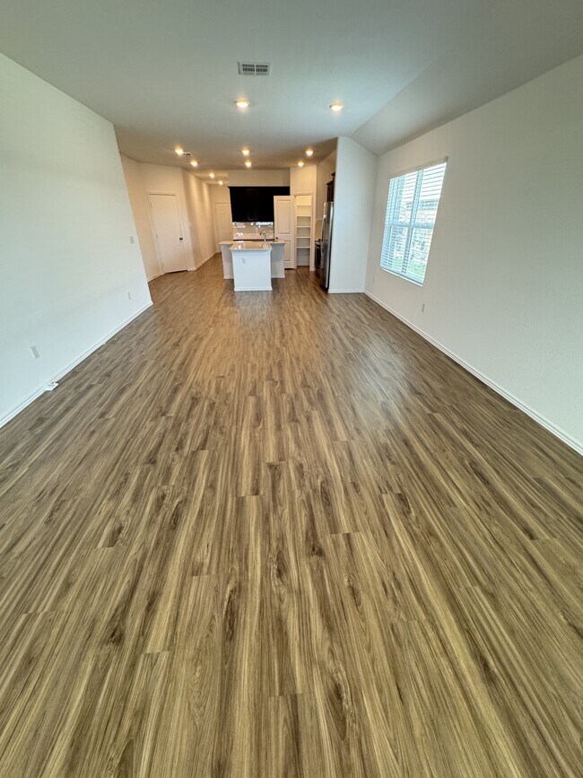 Building Photo - 237 Escondido Cir