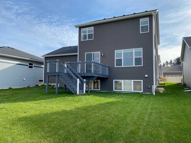 Building Photo - 9626 Sweet Autumn Dr