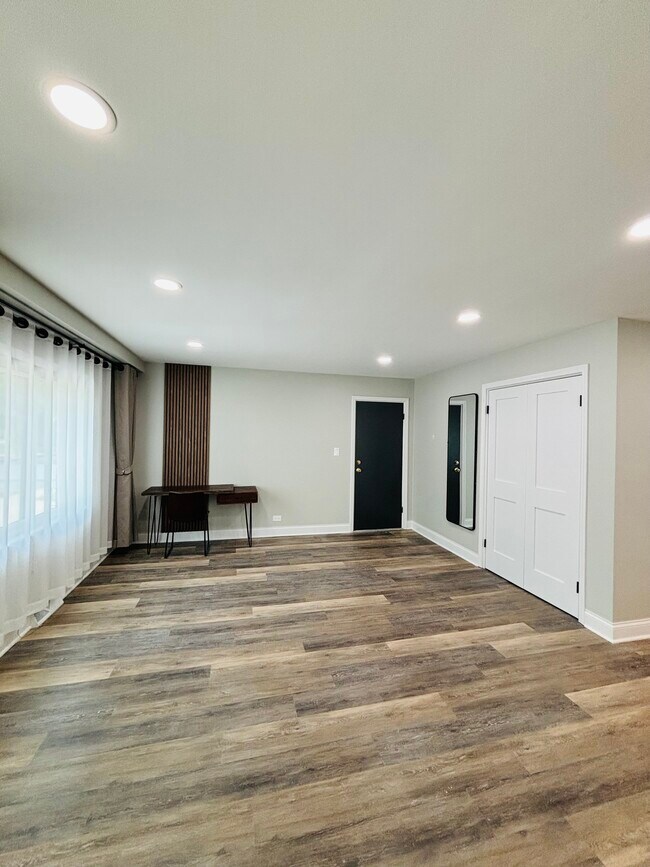 Office area - 506 Forest Ave