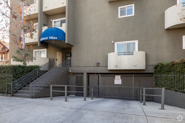 Exterior - Highland Villas Apartments...Beautiful 2 B...