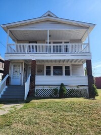 Building Photo - 3 Bedroom 1st Floor For Rent