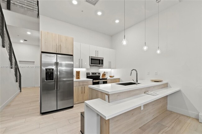 Primary Photo - 4433 NW 9th St.