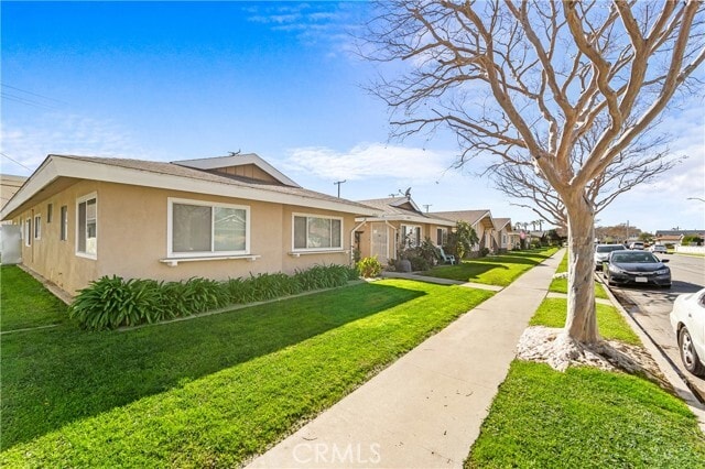 Building Photo - 5932 Santa Barbara Ave