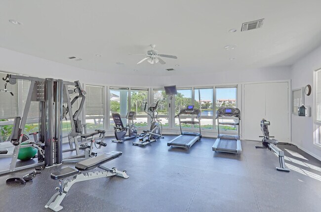 Building Photo - 205 Mainsail Cir