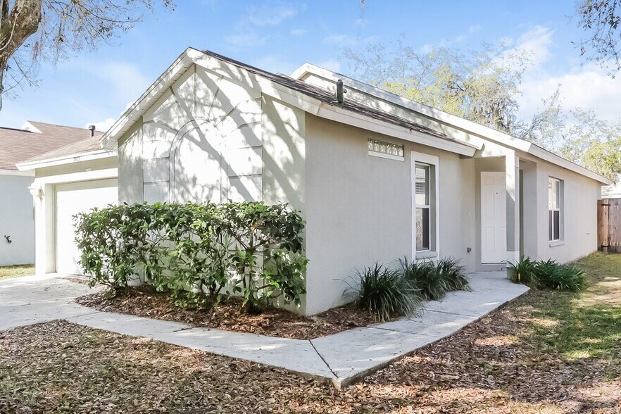 Building Photo - 2619 Golden Antler Ln