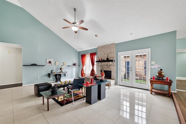 Building Photo - 8122 Sandy Glen Ln