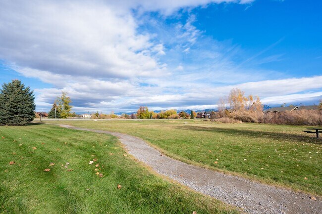 Building Photo - 4673 Bembrick St