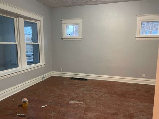 Building Photo - 7840 S Saginaw Ave