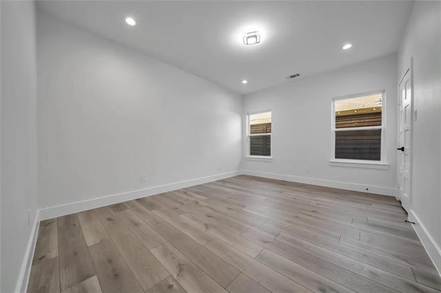 Building Photo - 2230 Garden Dr
