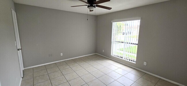 Building Photo - 872 Aspenwood Cir