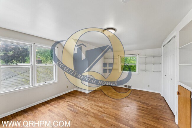 Building Photo - Available Now!!! 3 Bed, 2.5 Bath!!