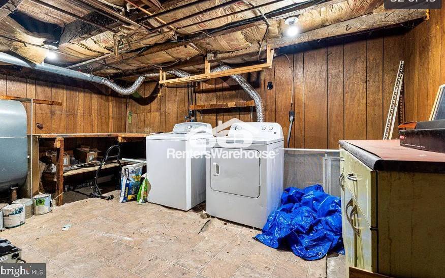 Building Photo - 116 W 4th St